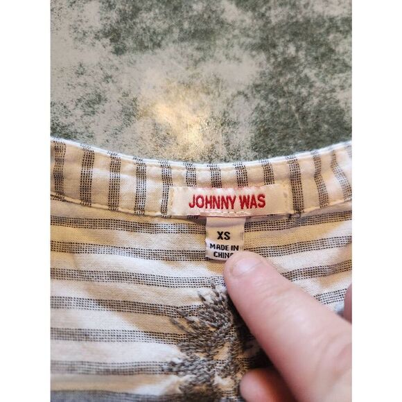 Johnny Was Logan Victorian Effortless Blouse sz XS - Picture 2 of 3